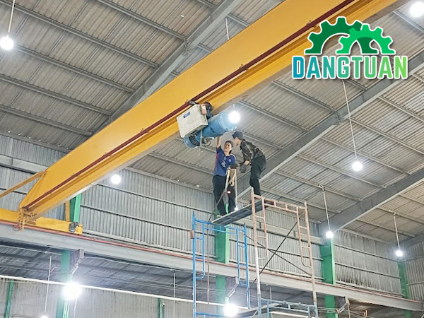 Thợ sửa cầu trục Quận 12