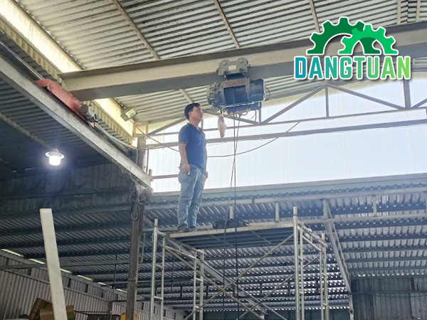 Dịch vụ thợ sửa cầu trục tại Tân Uyên